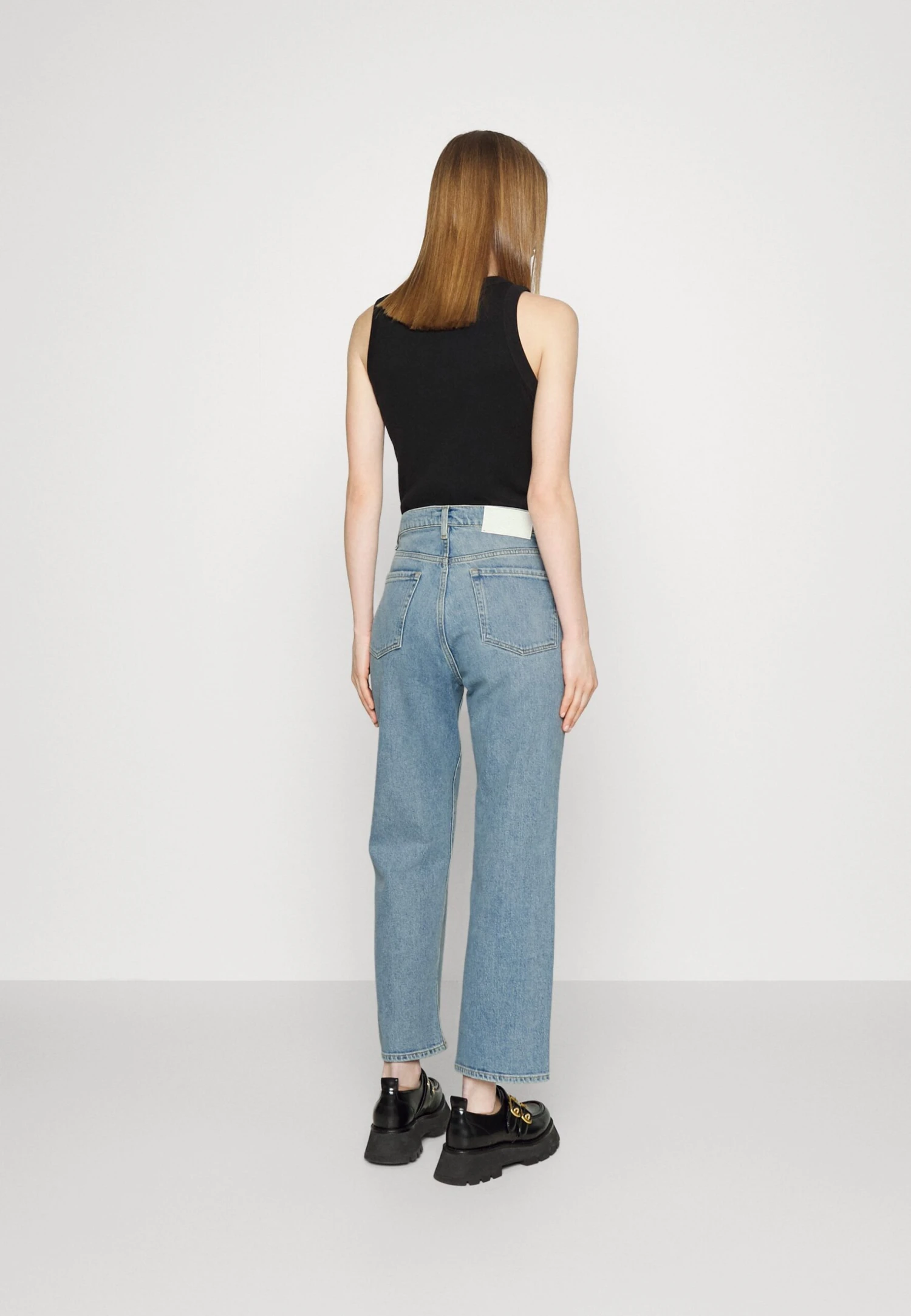 7 For All Mankind Logan Stovepipe Air Wash - Jean Droit - Light Blue 3 7 For All Mankind Logan Stovepipe Air Wash - Jean Droit - Light Blue – Image 3