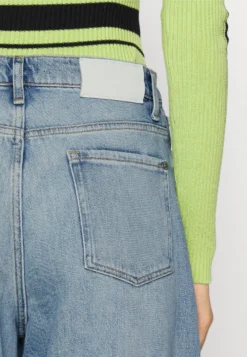 7 For All Mankind Zoey Air Wash - Jean Droit - Light Blue 9 7 For All Mankind Zoey Air Wash - Jean Droit - Light Blue -7 For All Mankind 0cabe95c7c37448e8f4926033f1925e5 scaled