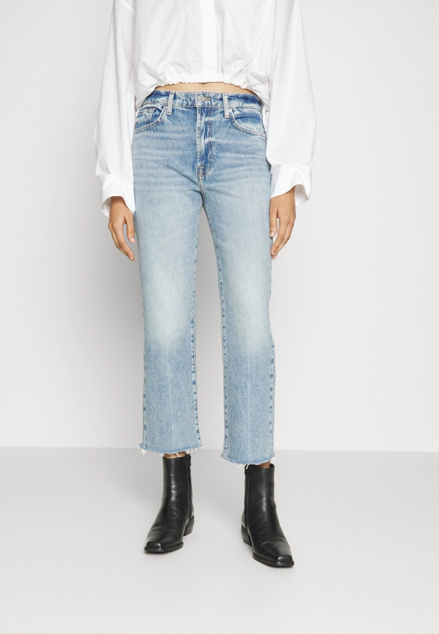 7 For All Mankind Logan Stovepipe Ode To - Jean Droit - Light Blue 1 7 For All Mankind Logan Stovepipe Ode To - Jean Droit - Light Blue