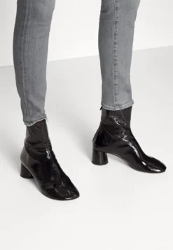 7 For All Mankind Jeans Skinny - Grey 12 7 For All Mankind Jeans Skinny - Grey -7 For All Mankind 0e233ddaa72f477aa7249e3494f72c9b scaled