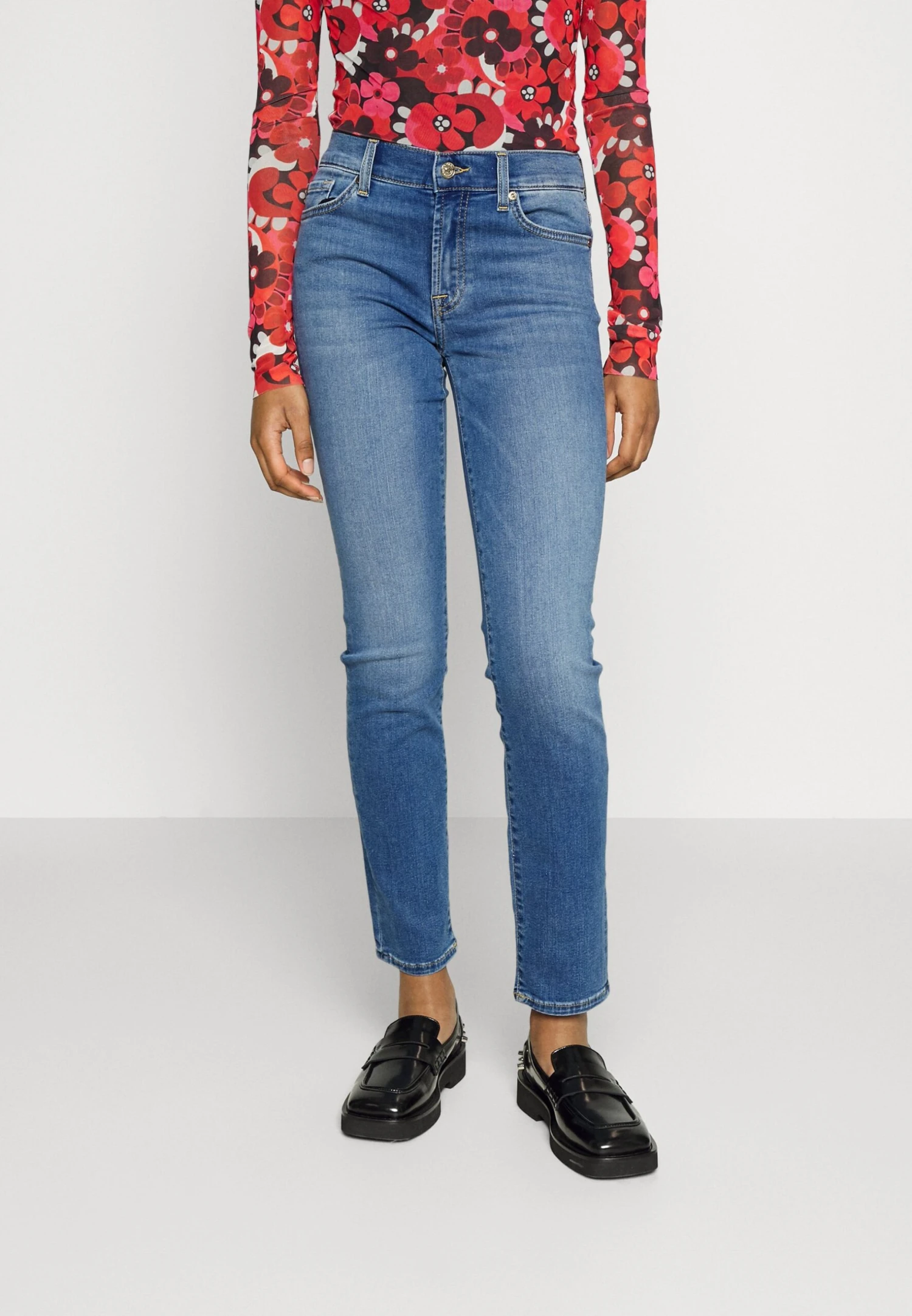 7 For All Mankind Roxanne Bair Eco High Hopes - Jean Slim - Light Blue 1 7 For All Mankind Roxanne Bair Eco High Hopes - Jean Slim - Light Blue