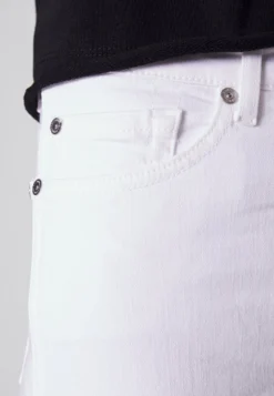 7 For All Mankind Slim Kick Optic - Jean Boyfriend - White 9 7 For All Mankind Slim Kick Optic - Jean Boyfriend - White -7 For All Mankind 15dbd9bf4fc64c1e83b644370e549876 scaled