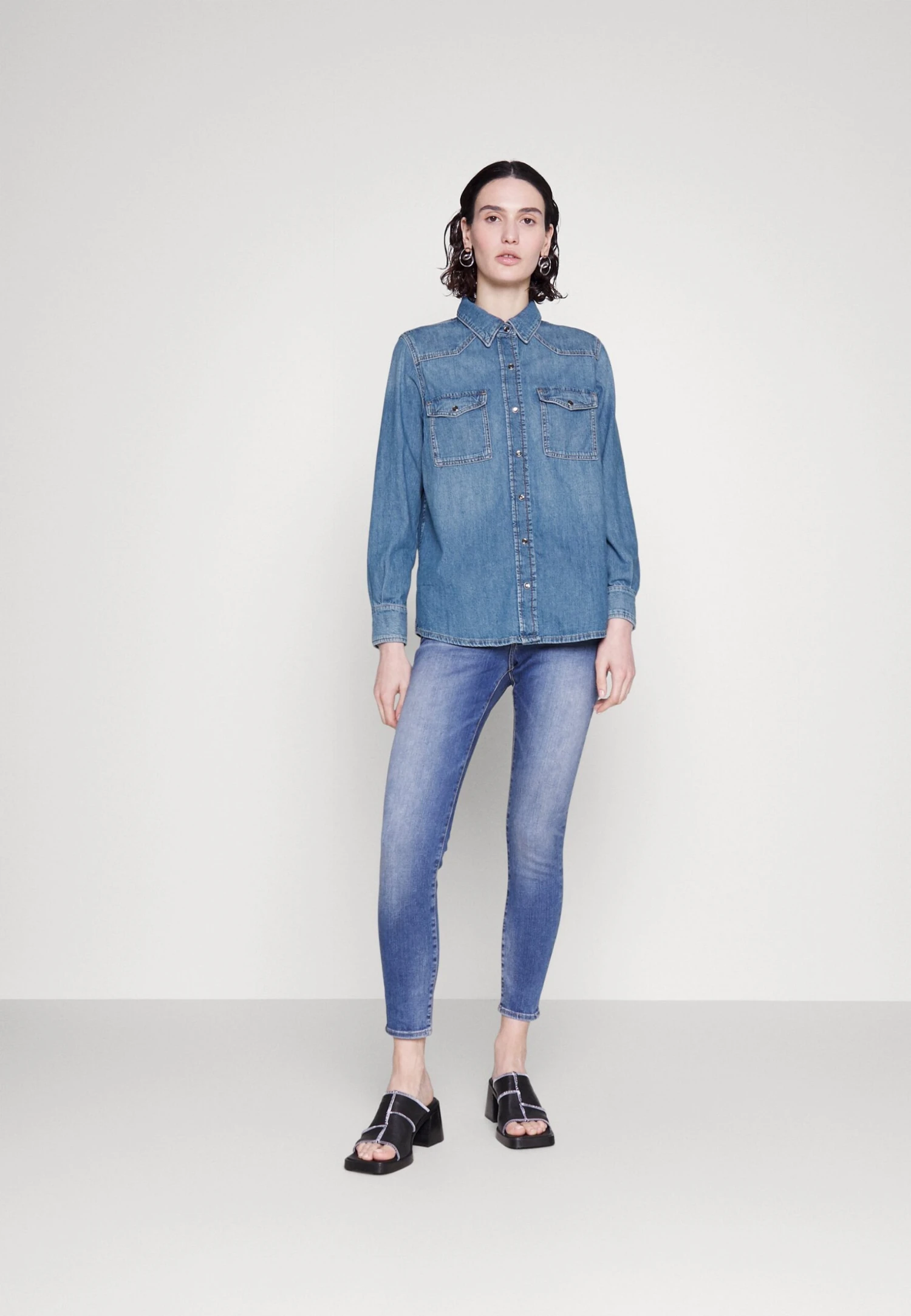 7 For All Mankind Emilia Clear Day - Chemisier - Mid Blue 2 7 For All Mankind Emilia Clear Day - Chemisier - Mid Blue – Image 2