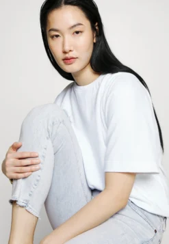 7 For All Mankind The Straight Crop Follow Me - Jeans Skinny - Light Blue 10 7 For All Mankind The Straight Crop Follow Me - Jeans Skinny - Light Blue -7 For All Mankind 1c91573e9e074b8aa38ee2121961e417 scaled