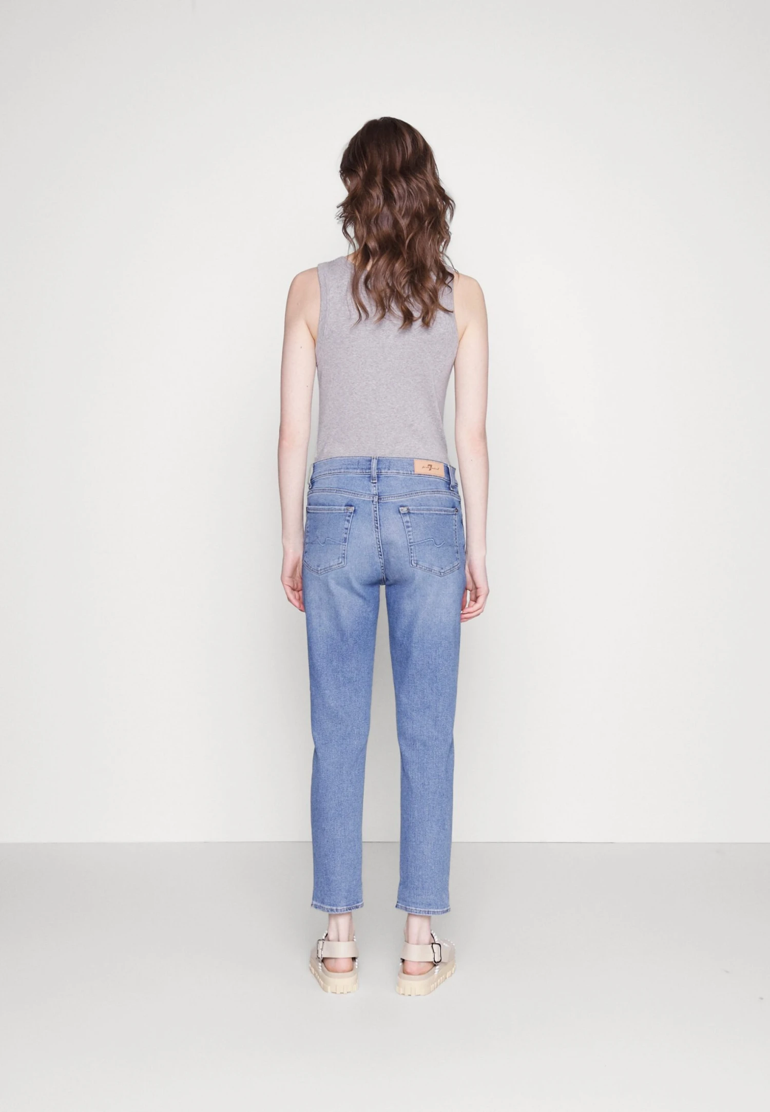 7 For All Mankind Josefina Luxe Vintage Legend - Jean Droit - Light Blue 3 7 For All Mankind Josefina Luxe Vintage Legend - Jean Droit - Light Blue – Image 3