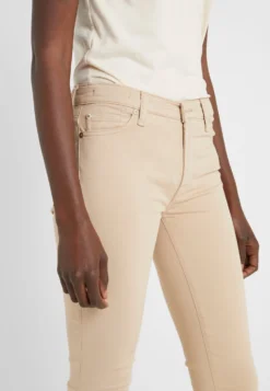 7 For All Mankind Crop - Jeans Skinny - Sandcastle 9 7 For All Mankind Crop - Jeans Skinny - Sandcastle -7 For All Mankind 2c55d7c51096415a9f36cecc052ce806 scaled