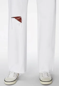 7 For All Mankind Tess Yacht - Jean Boyfriend - White 8 7 For All Mankind Tess Yacht - Jean Boyfriend - White -7 For All Mankind 34663254498740769842291befecae70 scaled