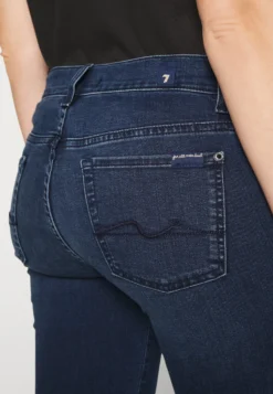7 For All Mankind Roxanne Bair Park Avenue - Jean Slim - Dark Blue 9 7 For All Mankind Roxanne Bair Park Avenue - Jean Slim - Dark Blue -7 For All Mankind 349eb74c7cd04058b17603b19628a7b7 scaled