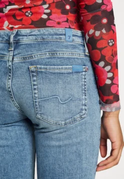 7 For All Mankind Pyper Slim Illusion Brightness - Jean Slim - Light Blue -7 For All Mankind 36ea7288ff7843fab1113a80dcf50691 scaled