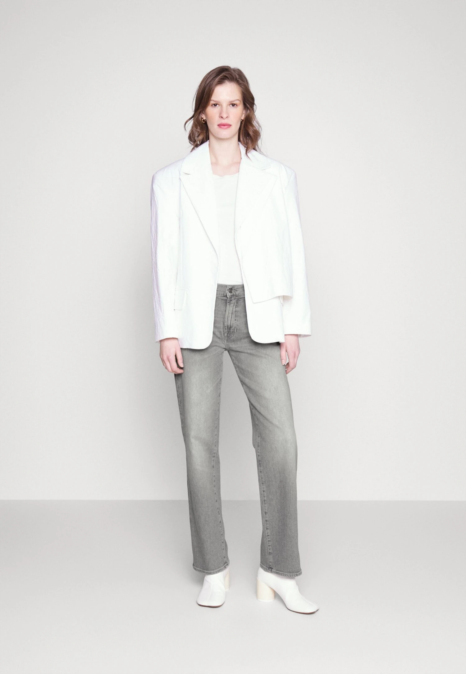 7 For All Mankind Ellie Luxvinmoo - Jean Droit - Grey 2 7 For All Mankind Ellie Luxvinmoo - Jean Droit - Grey – Image 2