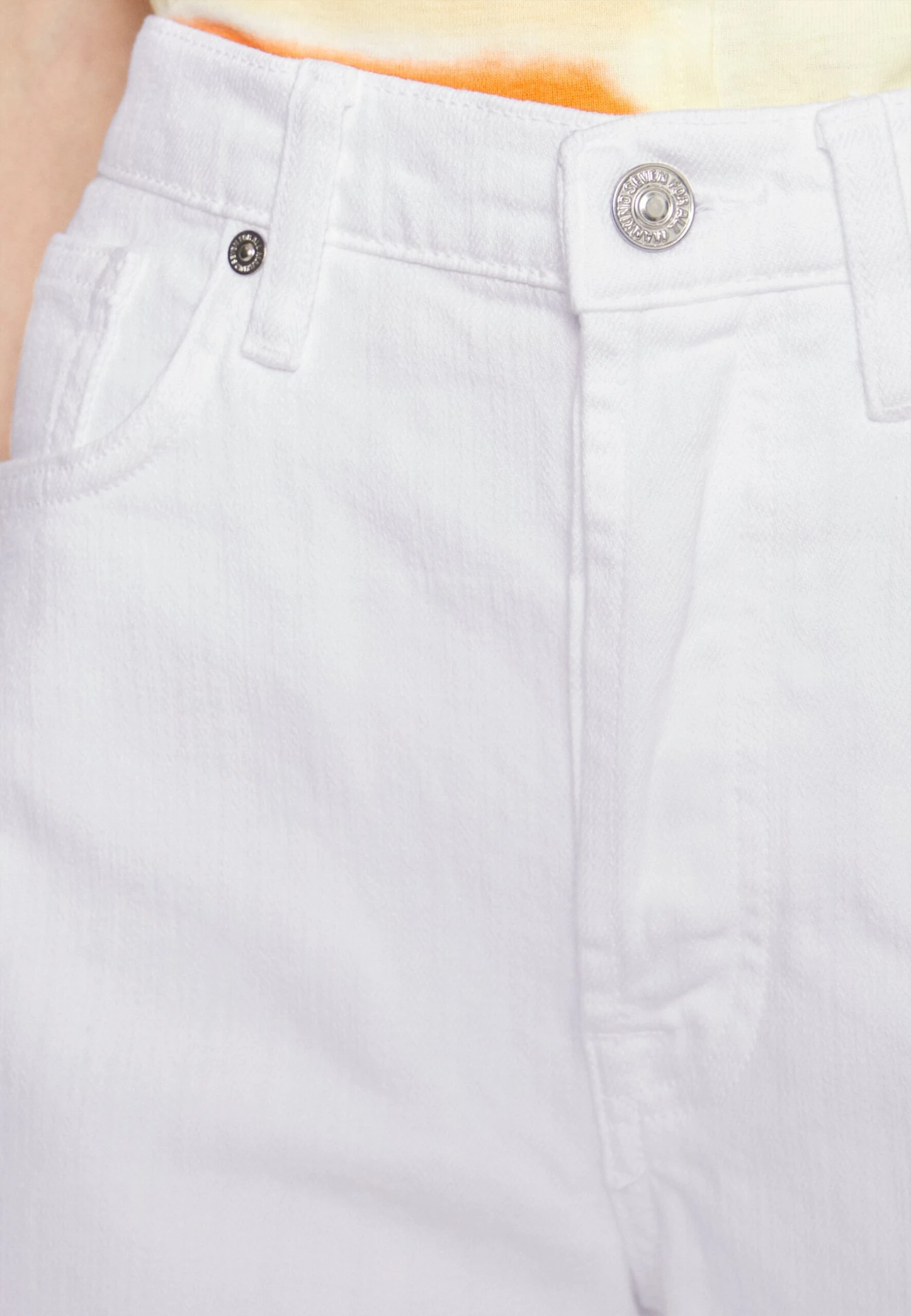 7 For All Mankind Easy Ruby Yacht - Short En Jean - White 4 7 For All Mankind Easy Ruby Yacht - Short En Jean - White – Image 4