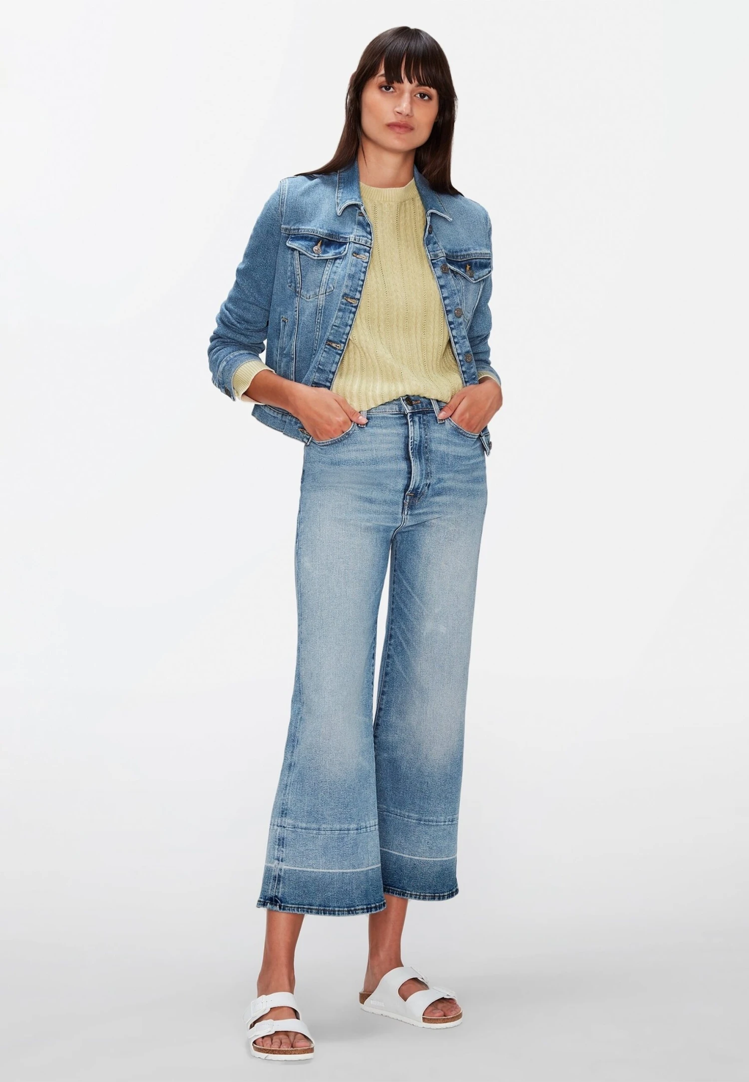 7 For All Mankind The Cropped Jo - Jean Flare - Light Blue 2 7 For All Mankind The Cropped Jo - Jean Flare - Light Blue – Image 2
