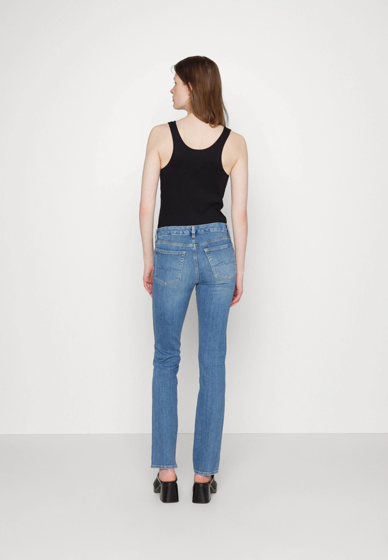 7 For All Mankind Kimmie Straight Sliillwit - Jean Droit - Light Blue 3 7 For All Mankind Kimmie Straight Sliillwit - Jean Droit - Light Blue – Image 3