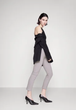 7 For All Mankind Roxanne Ankle Colored Stretch - Pantalon Classique - Pink 13 7 For All Mankind Roxanne Ankle Colored Stretch - Pantalon Classique - Pink -7 For All Mankind 8a65f959a13648999aefc47114081911 scaled