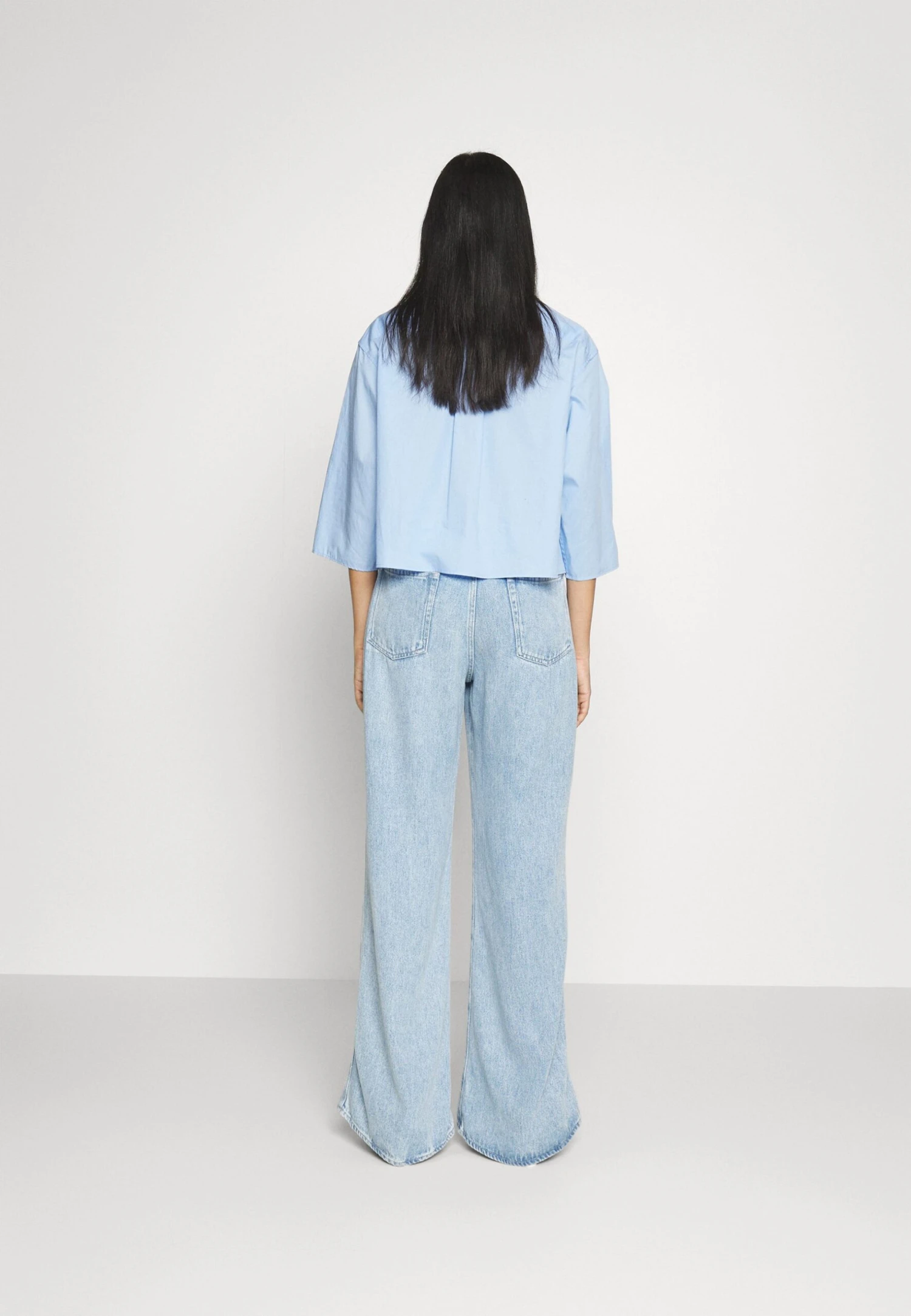 7 For All Mankind Lotta Laguna - Jean Bootcut - Light Blue 3 7 For All Mankind Lotta Laguna - Jean Bootcut - Light Blue – Image 3