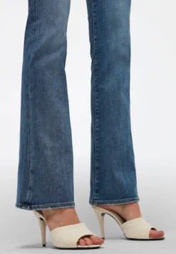 7 For All Mankind Jean Bootcut - Light Blue 9 7 For All Mankind Jean Bootcut - Light Blue -7 For All Mankind 913cab030bc84f5d8a5d459c5edb7b06 scaled