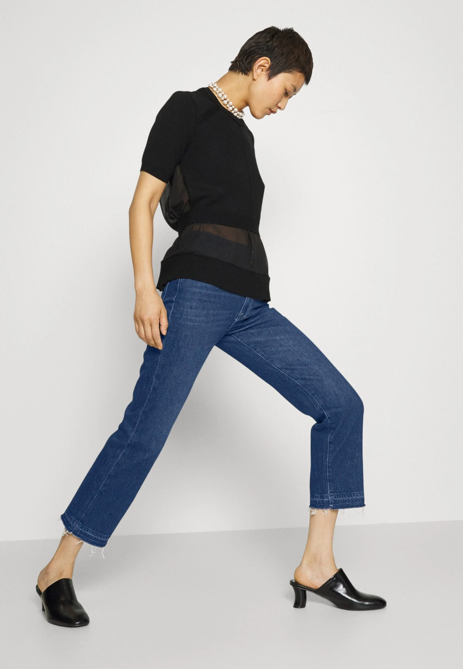 7 For All Mankind Logan Stovepipe Backstreet - Jean Droit - Mid Blue 4 7 For All Mankind Logan Stovepipe Backstreet - Jean Droit - Mid Blue – Image 4