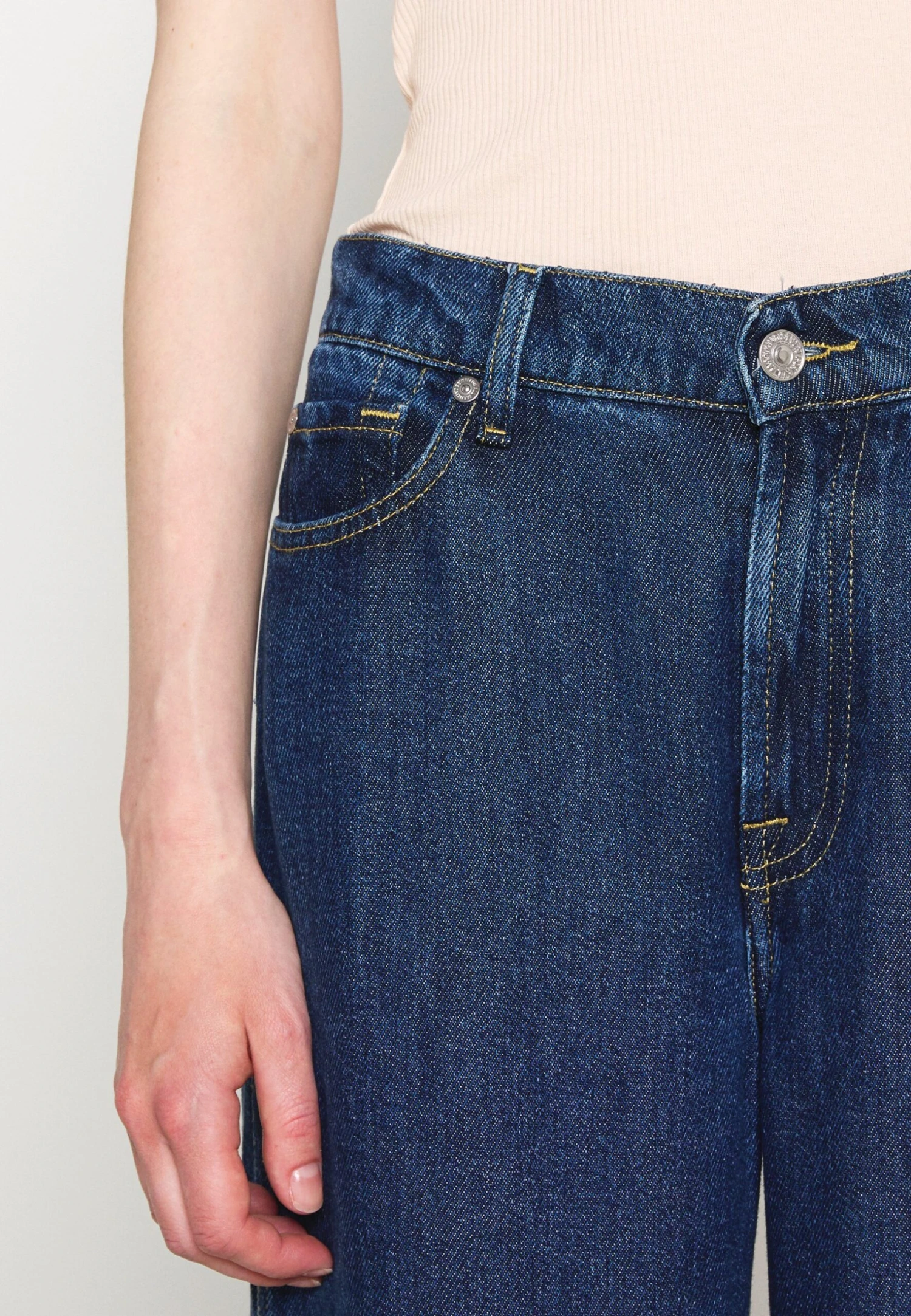 7 For All Mankind Lotta - Jean Boyfriend - Mid Blue 5 7 For All Mankind Lotta - Jean Boyfriend - Mid Blue – Image 5