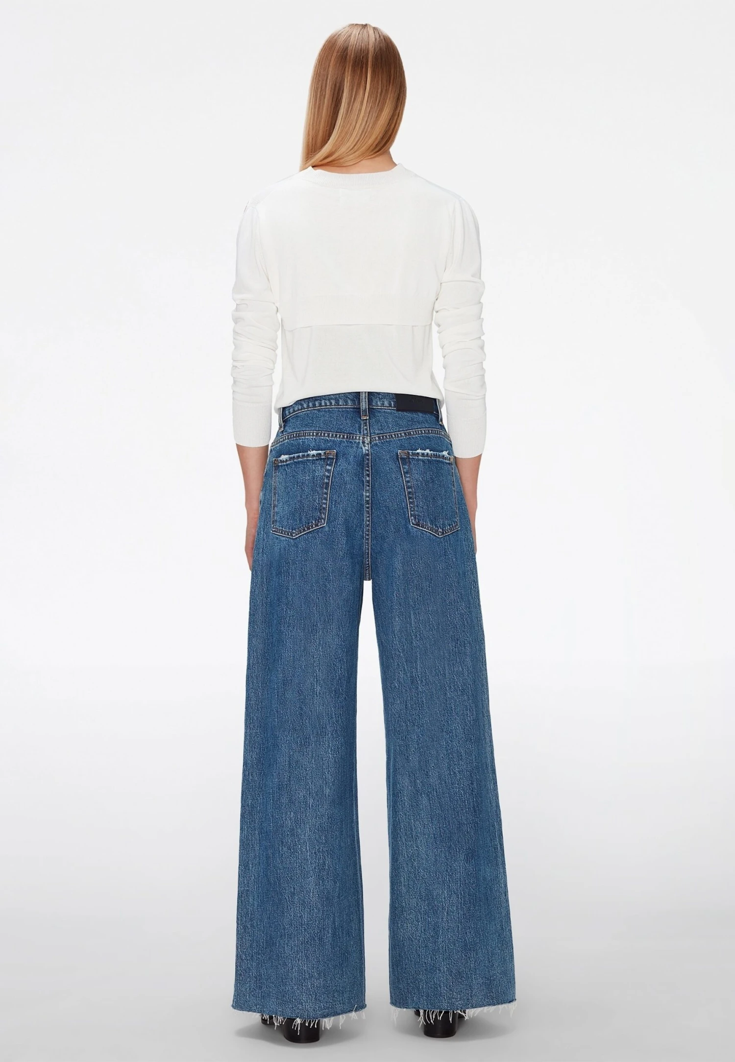 7 For All Mankind Zoey - Jean Flare - Mid Blue 3 7 For All Mankind Zoey - Jean Flare - Mid Blue – Image 3