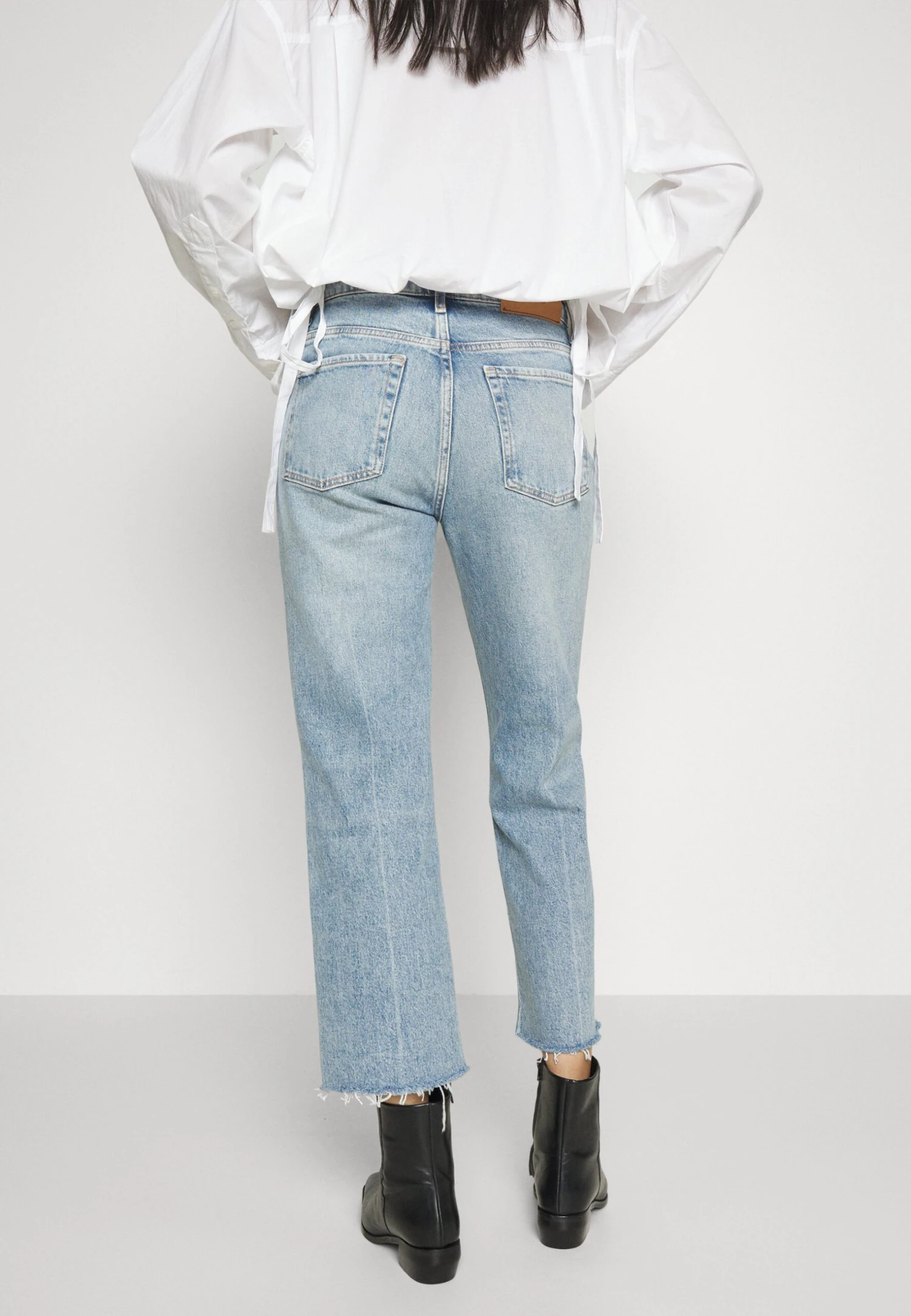 7 For All Mankind Logan Stovepipe Ode To - Jean Droit - Light Blue 5 7 For All Mankind Logan Stovepipe Ode To - Jean Droit - Light Blue – Image 5