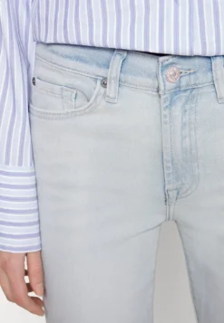 7 For All Mankind Roxanne Ankle Luxvinsun - Jean Flare - Light Blue 9 7 For All Mankind Roxanne Ankle Luxvinsun - Jean Flare - Light Blue -7 For All Mankind ab4f1e3b16c64baa9b083cc0f85b7dd9 scaled