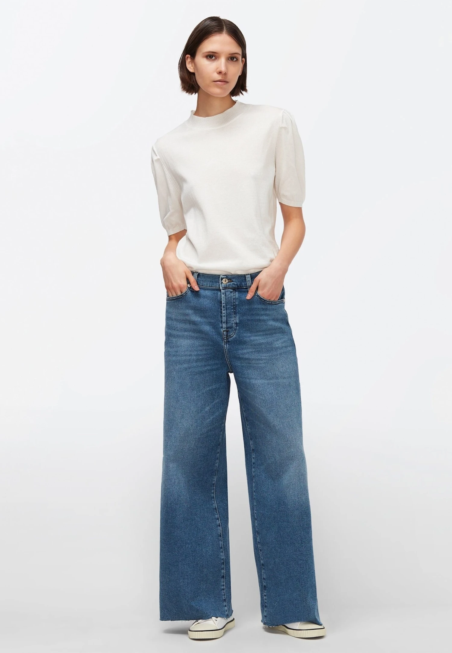 7 For All Mankind Zoey - Jean Flare - Light Blue 2 7 For All Mankind Zoey - Jean Flare - Light Blue – Image 2