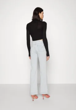 7 For All Mankind Modern Dojo Summertime - Jean Bootcut - Light Blue 7 7 For All Mankind Modern Dojo Summertime - Jean Bootcut - Light Blue -7 For All Mankind af8a039d8d704f4dacbc27d197ba6350 scaled