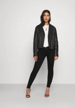 7 For All Mankind Rinsed - Jeans Skinny - Black 8 7 For All Mankind Rinsed - Jeans Skinny - Black -7 For All Mankind b1d408cb10b44e429cbffff553586a38 scaled