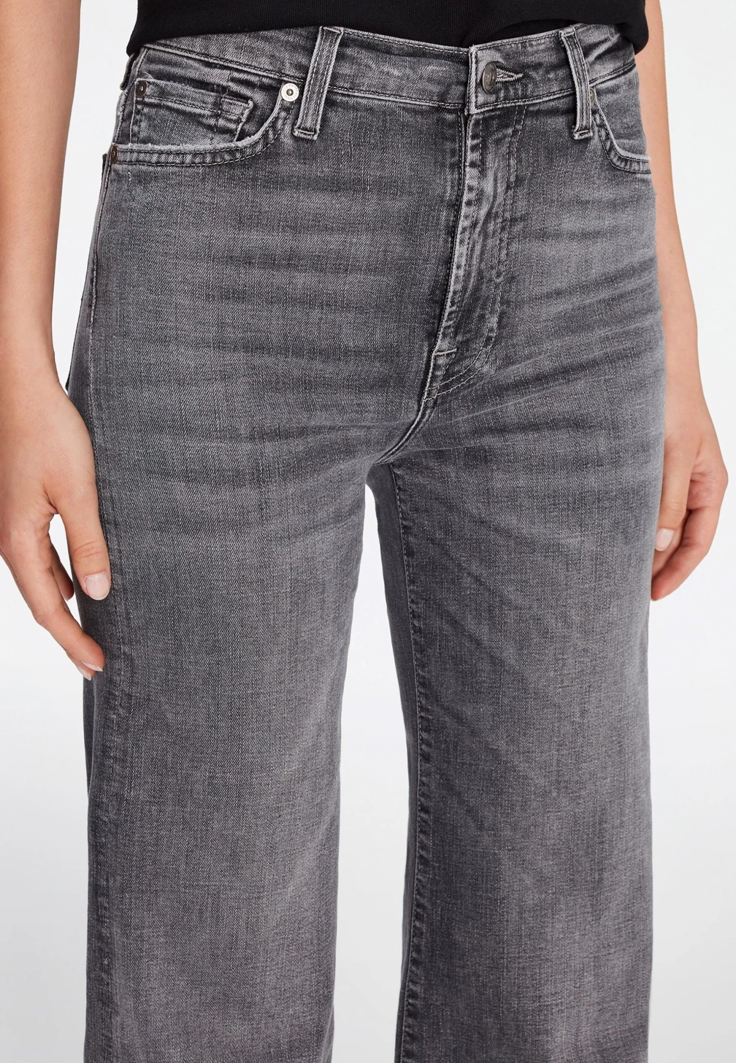 7 For All Mankind Modern Dojo - Jean Flare - Grey 4 7 For All Mankind Modern Dojo - Jean Flare - Grey – Image 4