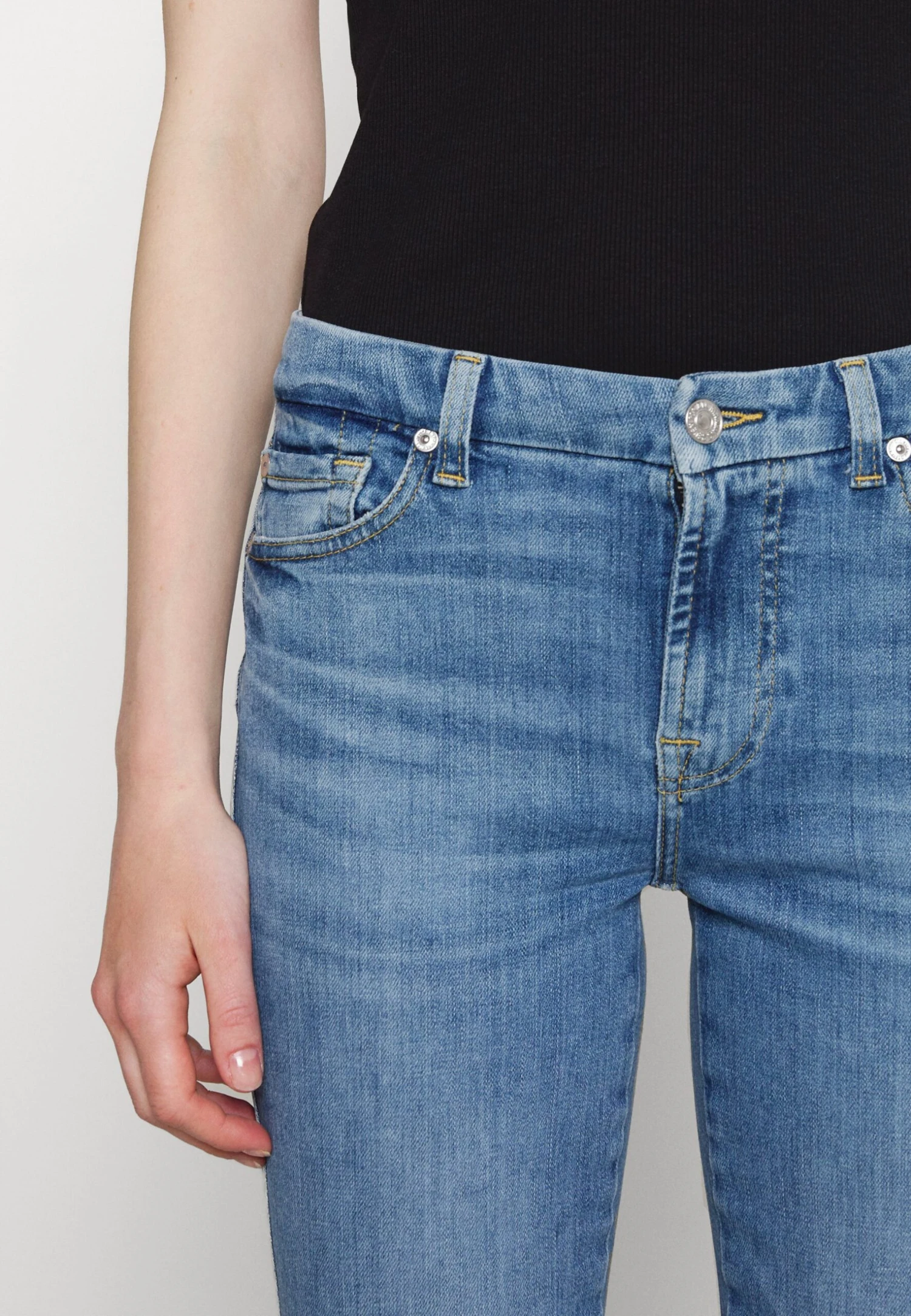 7 For All Mankind Kimmie Straight Sliillwit - Jean Droit - Light Blue 4 7 For All Mankind Kimmie Straight Sliillwit - Jean Droit - Light Blue – Image 4