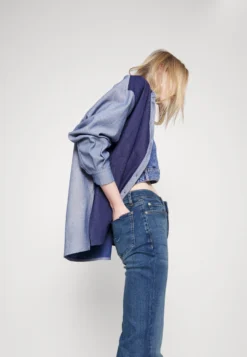 7 For All Mankind Karli Soho - Jean Bootcut - Light Blue -7 For All Mankind b4ac09a4993746359061d60869b0b751 scaled