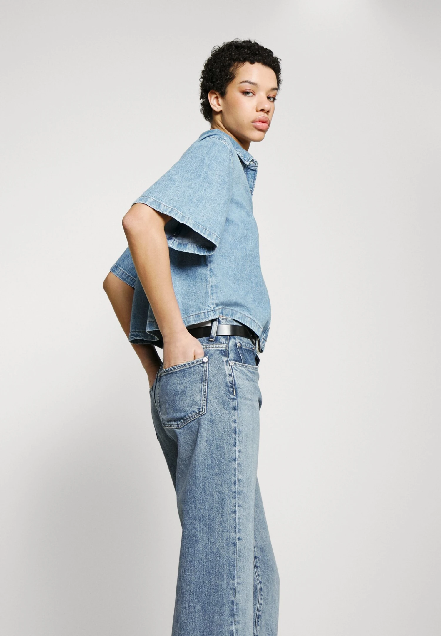 7 For All Mankind Tess Trouser Empathy - Jean Boyfriend - Mid Blue 7 7 For All Mankind Tess Trouser Empathy - Jean Boyfriend - Mid Blue – Image 7