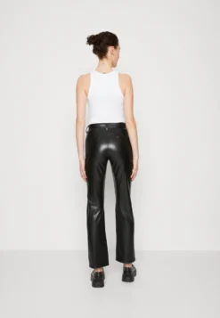 7 For All Mankind Easy Slim - Pantalon Classique - Black -7 For All Mankind b5b19ab5da4f464294fa23a9c387ac8a scaled