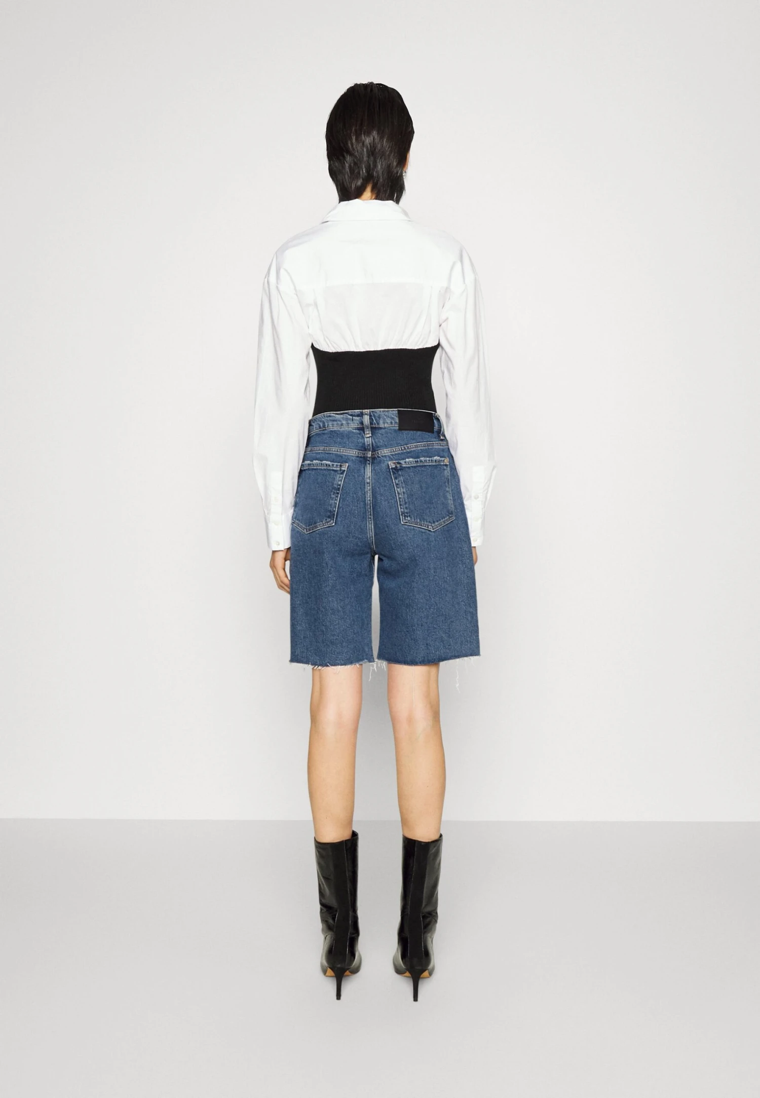 7 For All Mankind Andy Shorts Blaze - Short En Jean - Mid Blue 3 7 For All Mankind Andy Shorts Blaze - Short En Jean - Mid Blue – Image 3