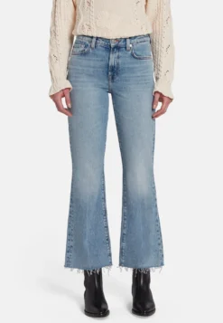 7 For All Mankind Betty - Jean Bootcut - Light Blue