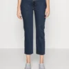 7 For All Mankind Logan Stovepipe - Jean Boyfriend - Dark Blue