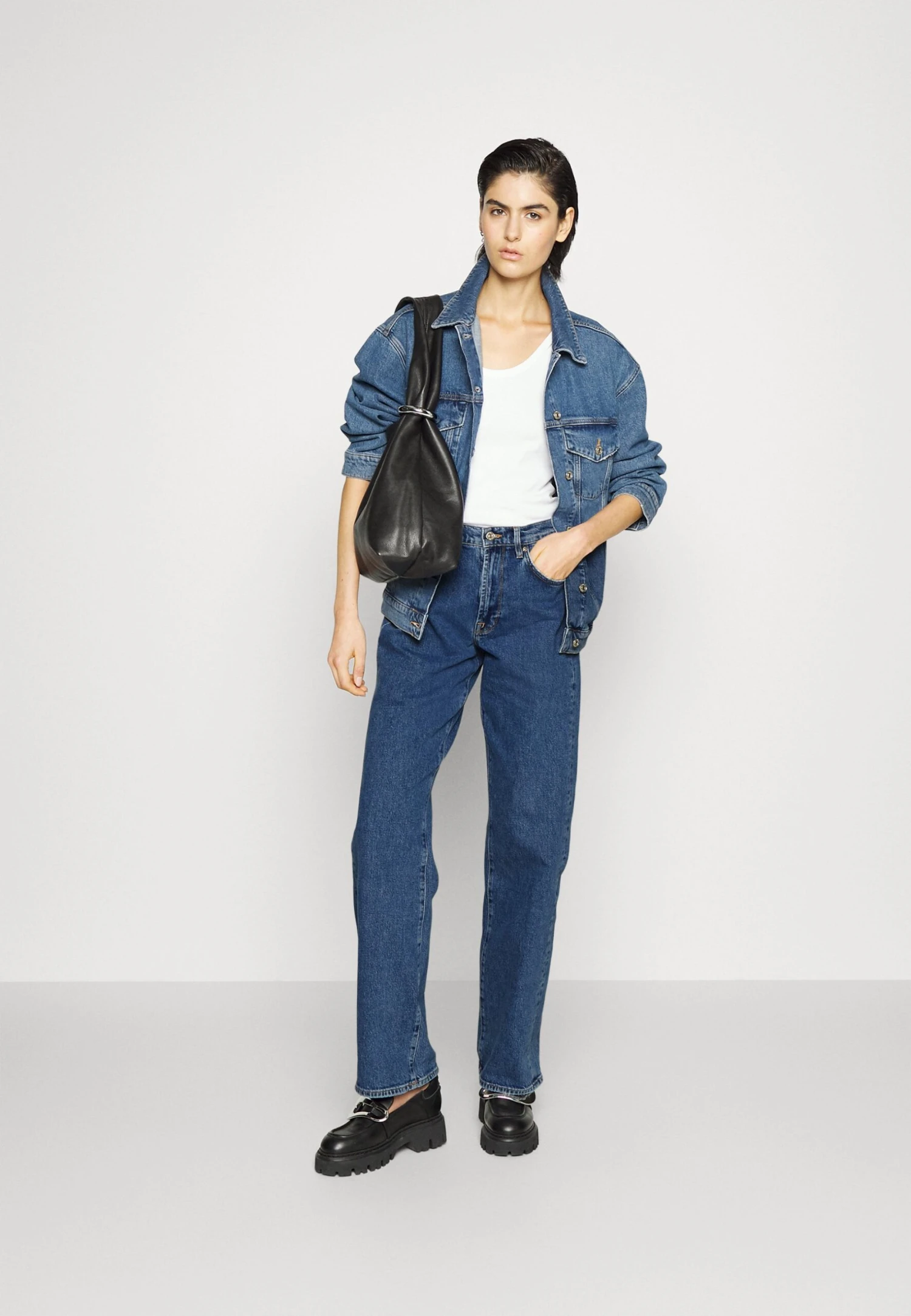 7 For All Mankind Tess Trouser Blaze - Jean Droit - Mid Blue 2 7 For All Mankind Tess Trouser Blaze - Jean Droit - Mid Blue – Image 2