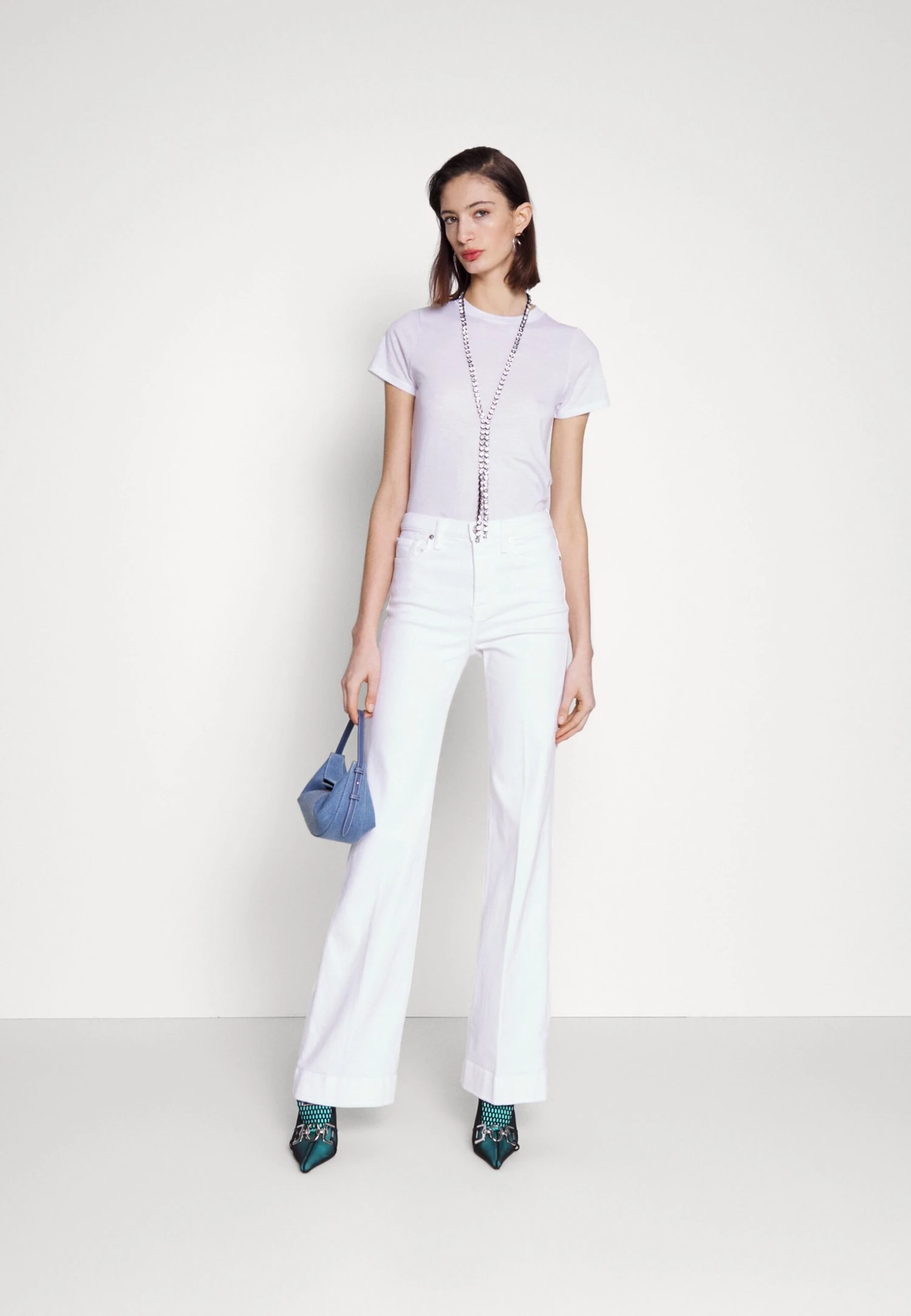 7 For All Mankind Modern Luxe Vintage - Jean Bootcut - White 2 7 For All Mankind Modern Luxe Vintage - Jean Bootcut - White – Image 2