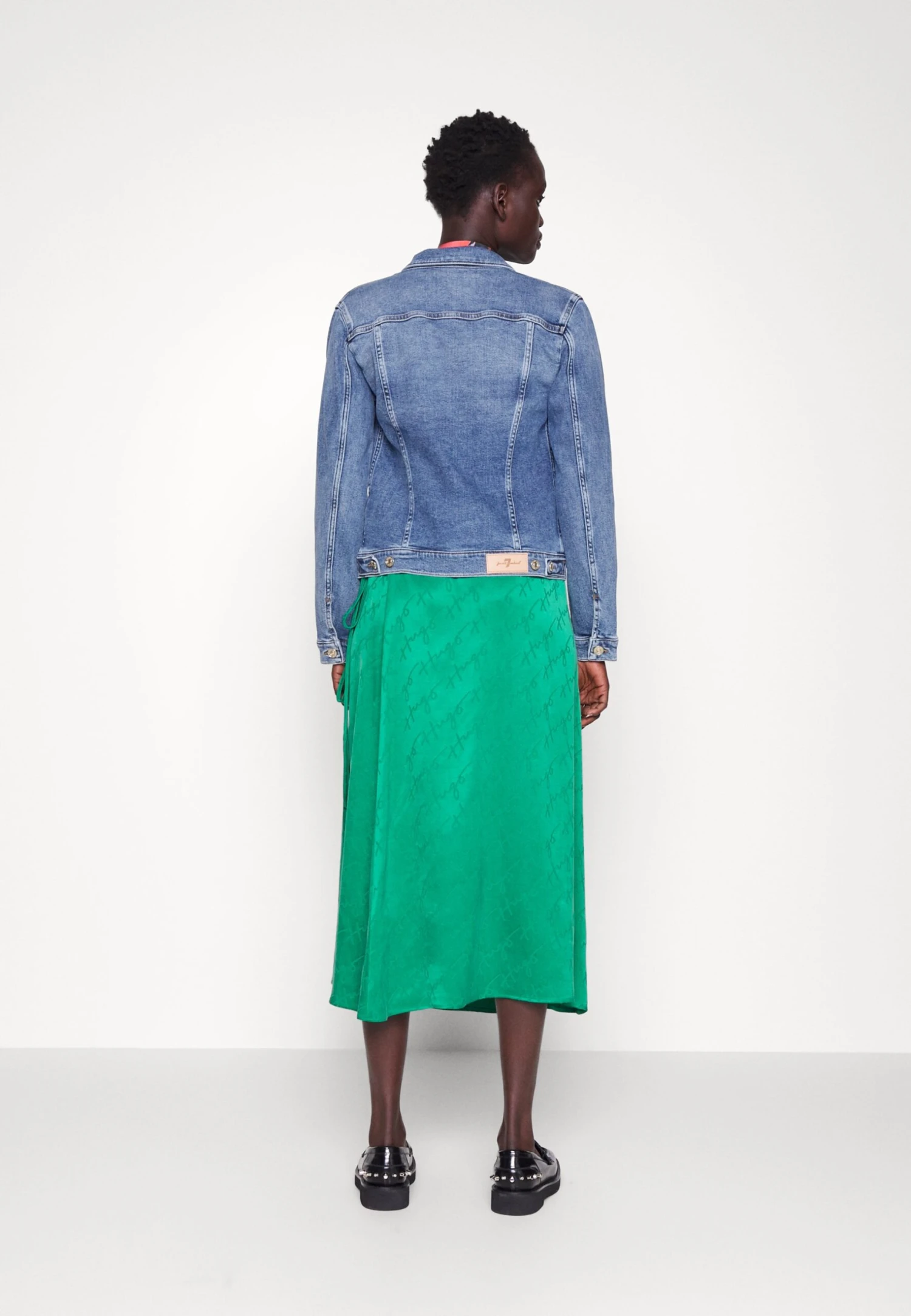 7 For All Mankind Modern Trucker Lux - Veste En Jean - Mid Blue 3 7 For All Mankind Modern Trucker Lux - Veste En Jean - Mid Blue – Image 3