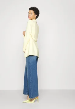 7 For All Mankind Zoey Explorer - Jean Boyfriend - Blue Denim 11 7 For All Mankind Zoey Explorer - Jean Boyfriend - Blue Denim -7 For All Mankind f7ca80738991438e9a29c4dc566dbfc3 scaled