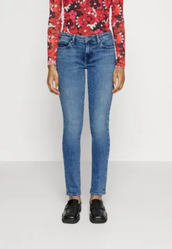 7 For All Mankind Roxanne Bair Eco High Hopes - Jean Slim - Light Blue 9 7 For All Mankind Roxanne Bair Eco High Hopes - Jean Slim - Light Blue -7 For All Mankind f834ffc89bf44cbaac65a73b07185327 scaled