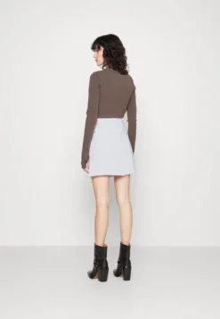 7 For All Mankind Mia Skirt Yacht - Minijupe - White 8 7 For All Mankind Mia Skirt Yacht - Minijupe - White -7 For All Mankind fc89fb586a6e48078ecfc22a4ade386e scaled